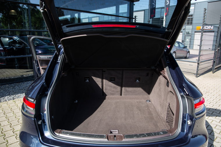 Vehicle Image 36