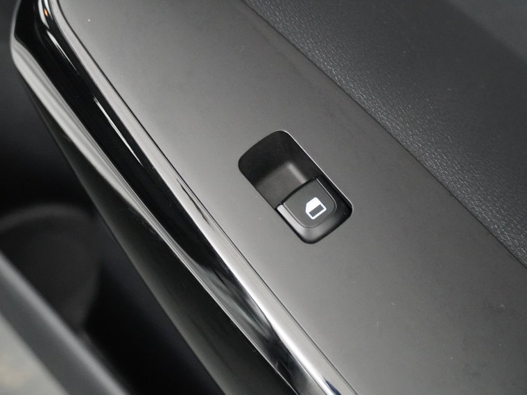 Vehicle Image 45