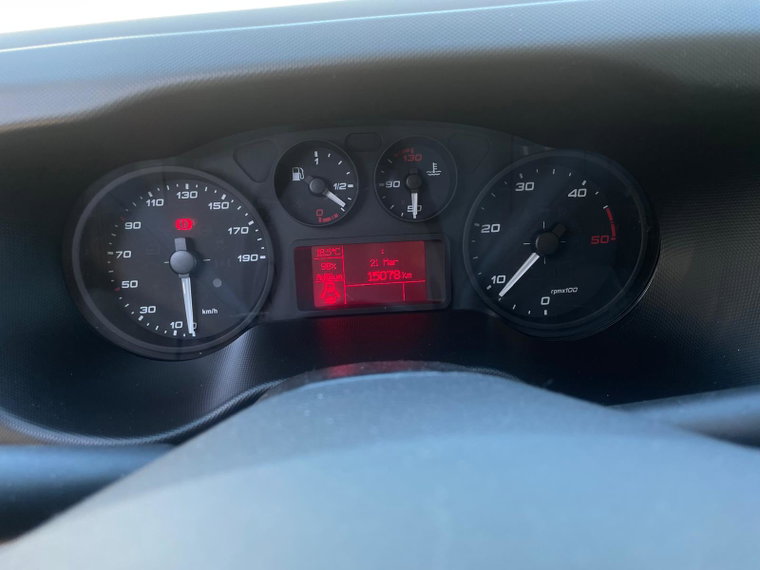 Vehicle Image 15