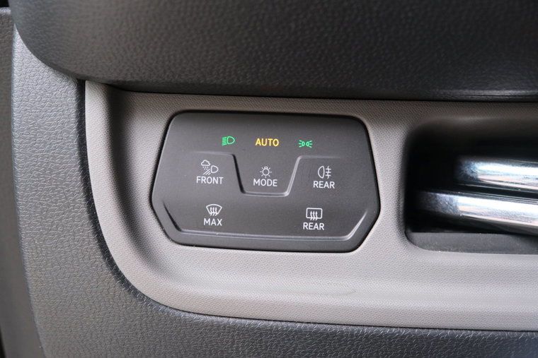 Vehicle Image 35