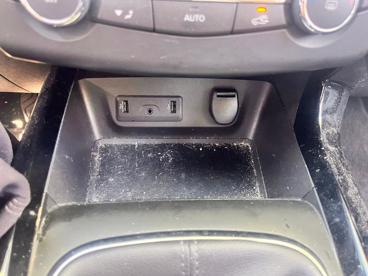 Vehicle Image 26