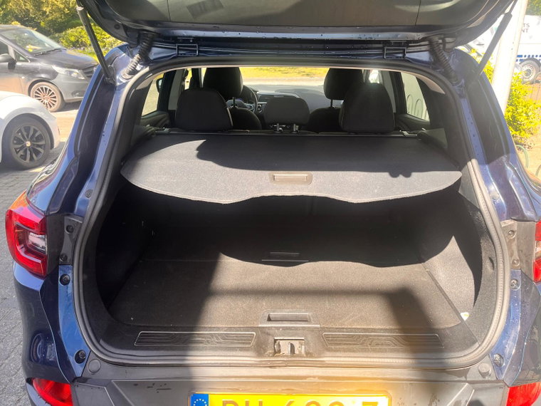Vehicle Image 33