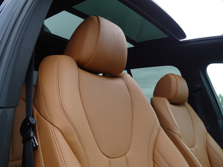 Vehicle Image 37