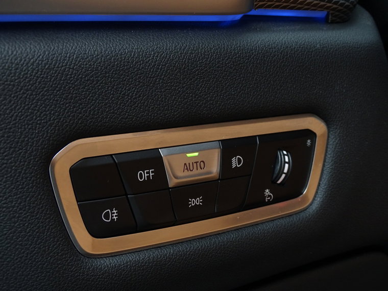 Vehicle Image 42