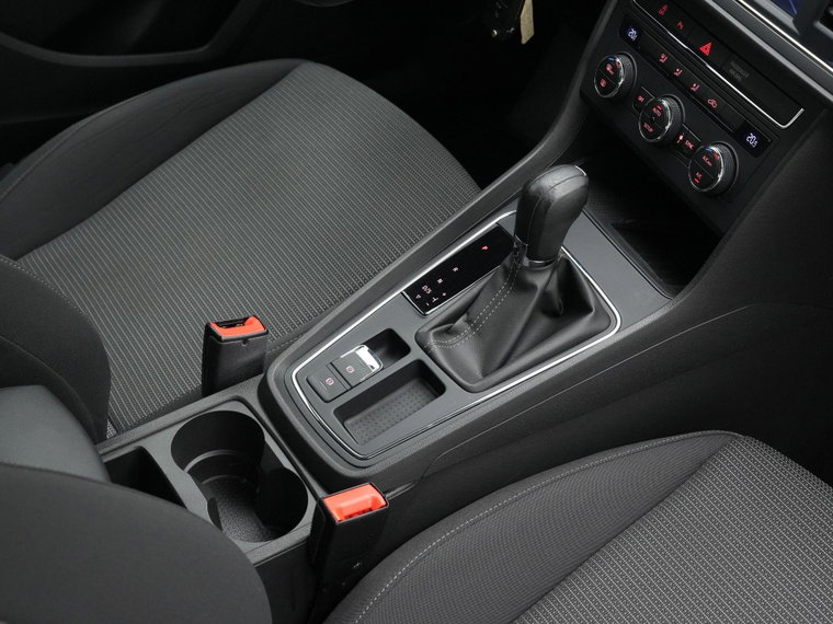 Vehicle Image 28