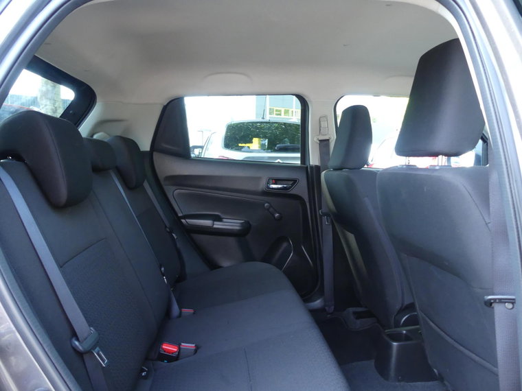 Vehicle Image 23