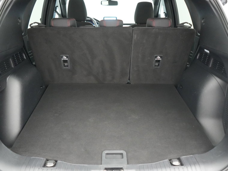 Vehicle Image 38