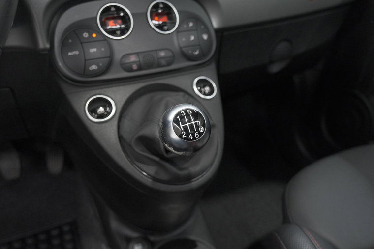 Vehicle Image 23