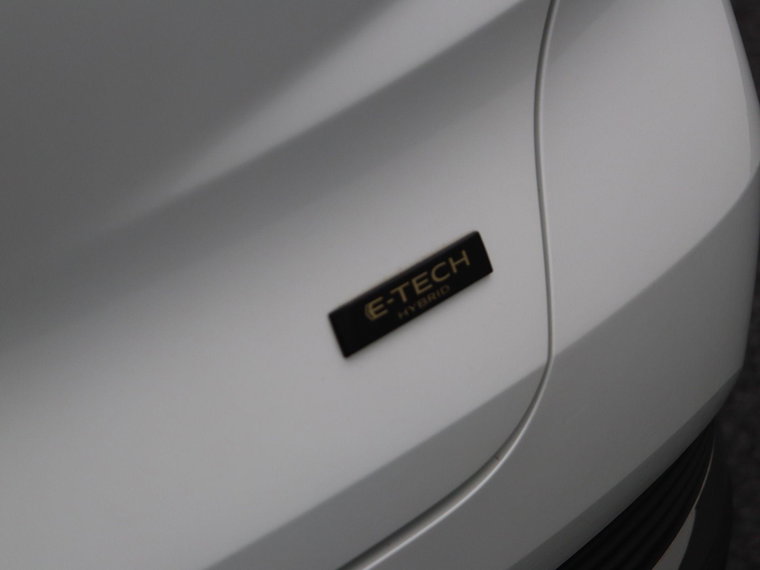 Vehicle Image 42