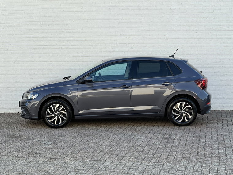 Vehicle Image 13