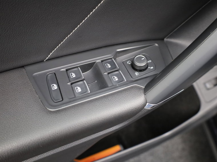 Vehicle Image 47