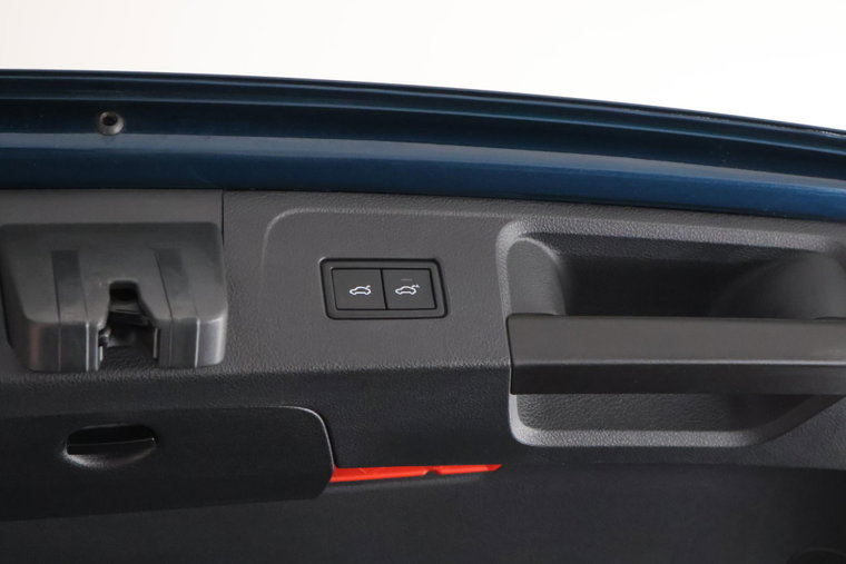 Vehicle Image 48