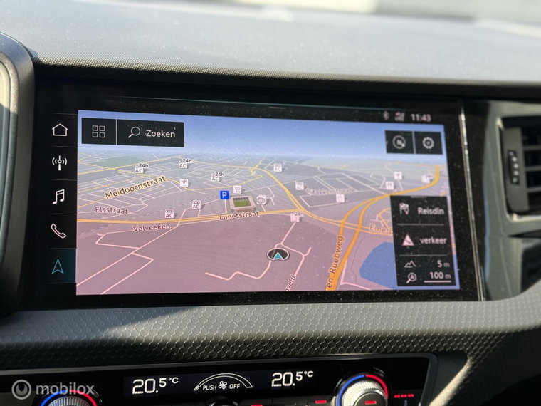 Vehicle Image 19