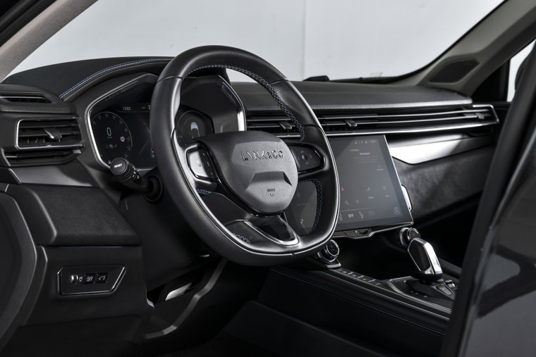 Vehicle Image 15