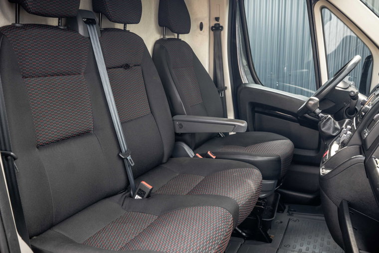 Vehicle Image 12