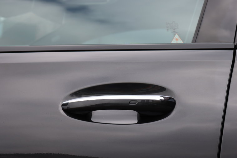 Vehicle Image 23