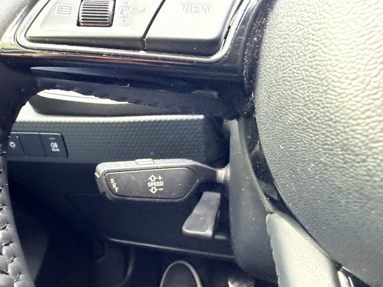 Vehicle Image 28