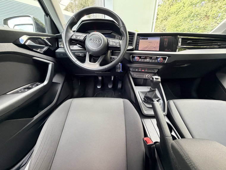 Vehicle Image 50