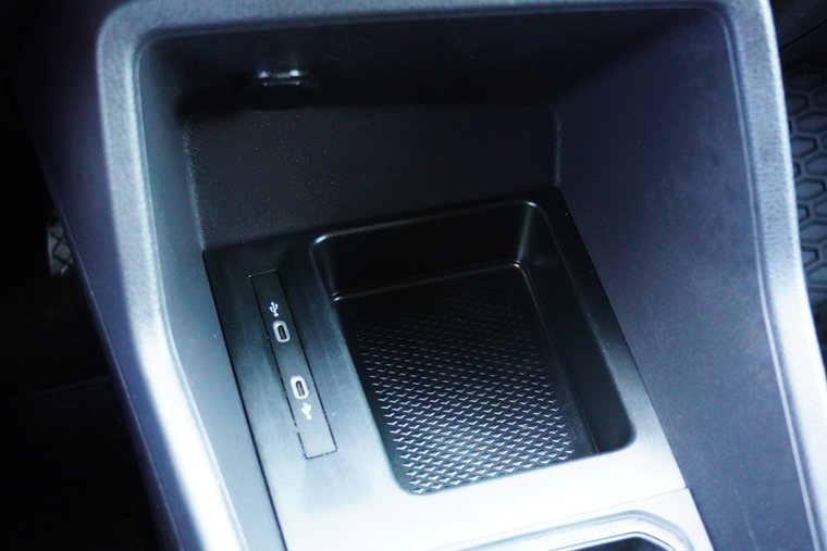 Vehicle Image 20