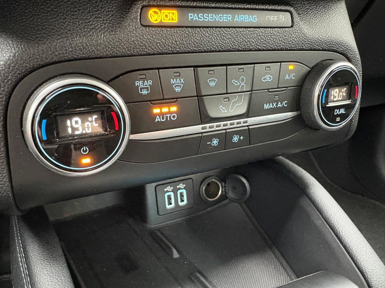 Vehicle Image 24