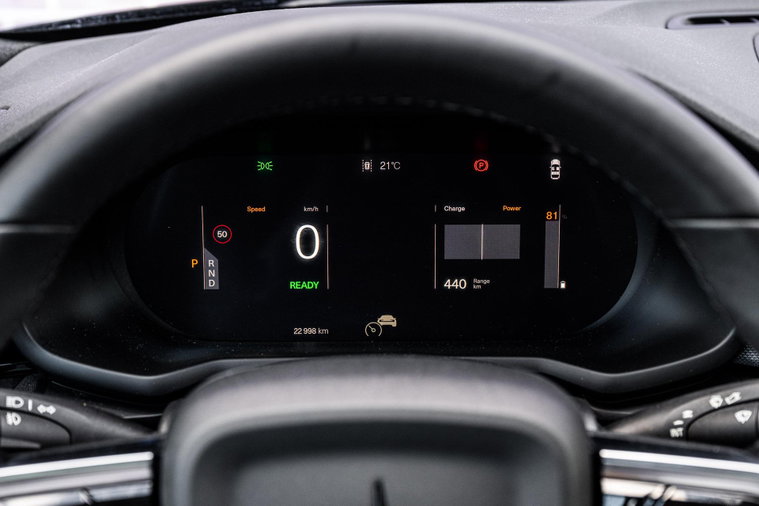 Vehicle Image 13
