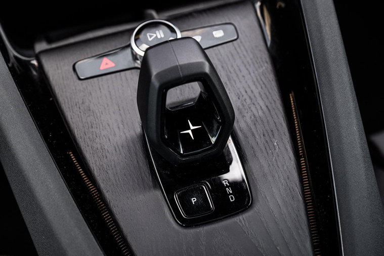 Vehicle Image 32