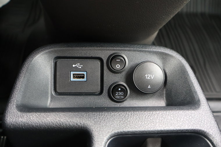 Vehicle Image 29