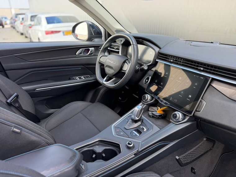 Vehicle Image 31