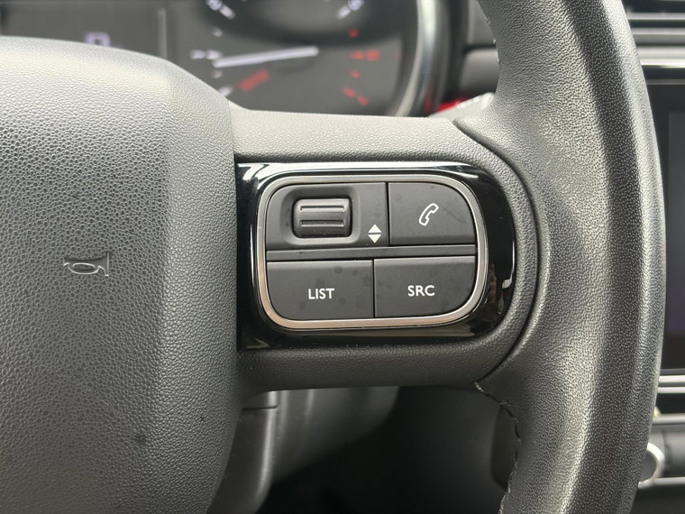Vehicle Image 17