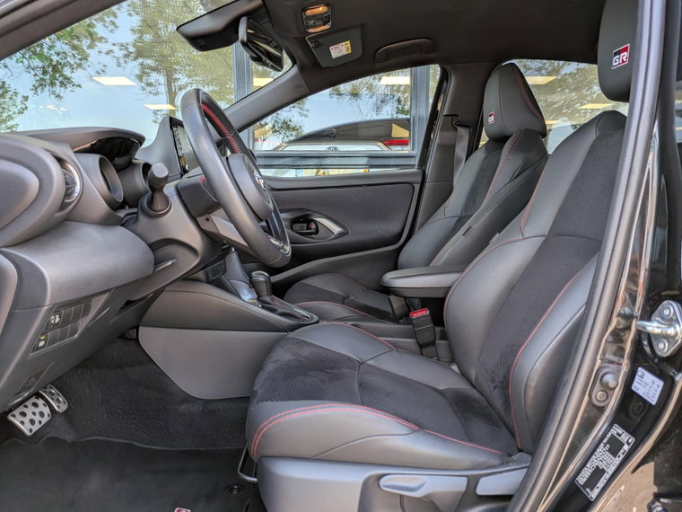 Vehicle Image 19