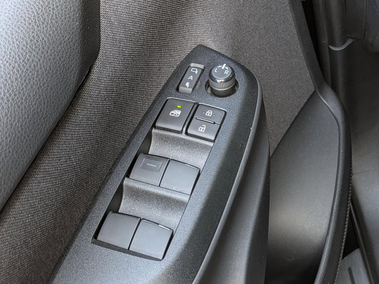 Vehicle Image 21