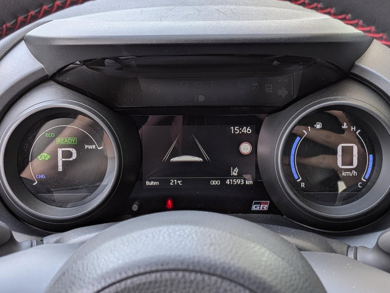 Vehicle Image 25