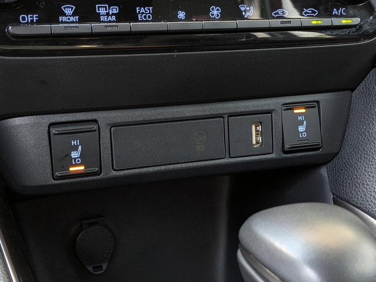 Vehicle Image 35