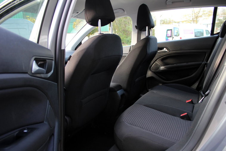 Vehicle Image 20