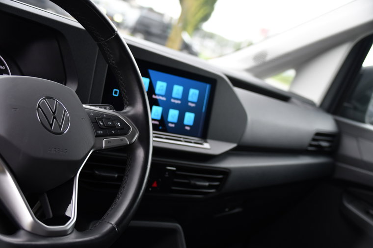 Vehicle Image 13