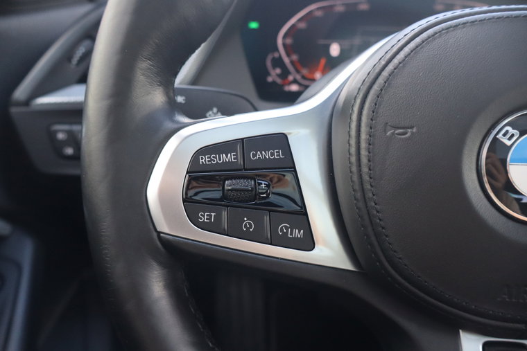 Vehicle Image 24