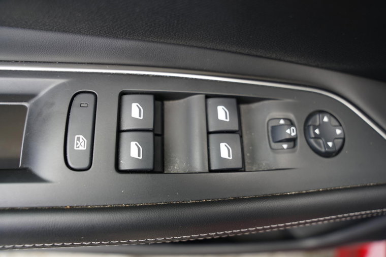 Vehicle Image 37