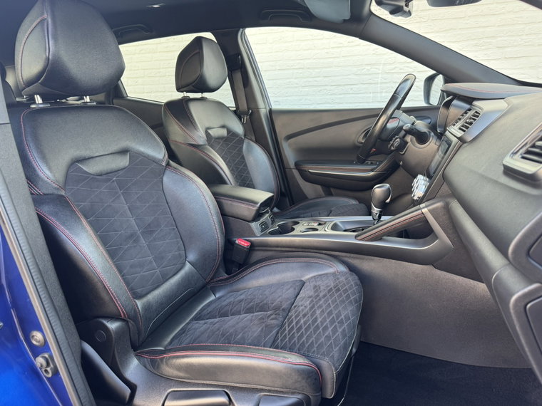 Vehicle Image 37