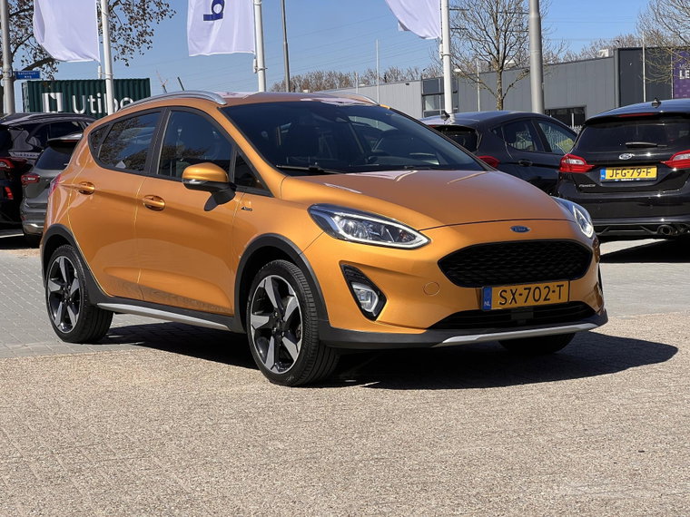 Vehicle Image 16