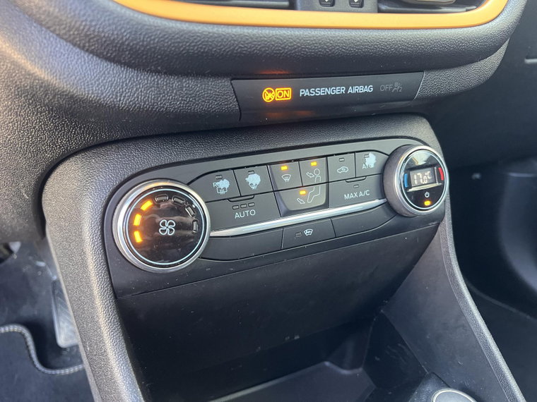 Vehicle Image 37