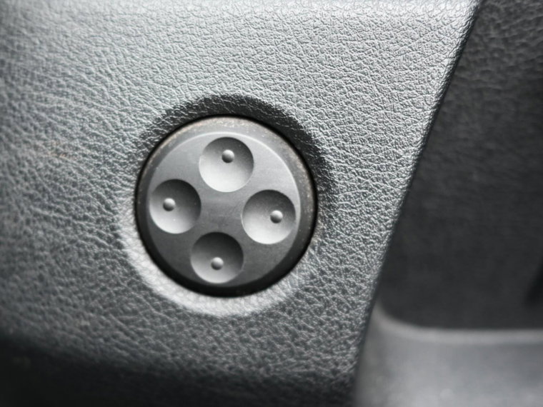 Vehicle Image 33