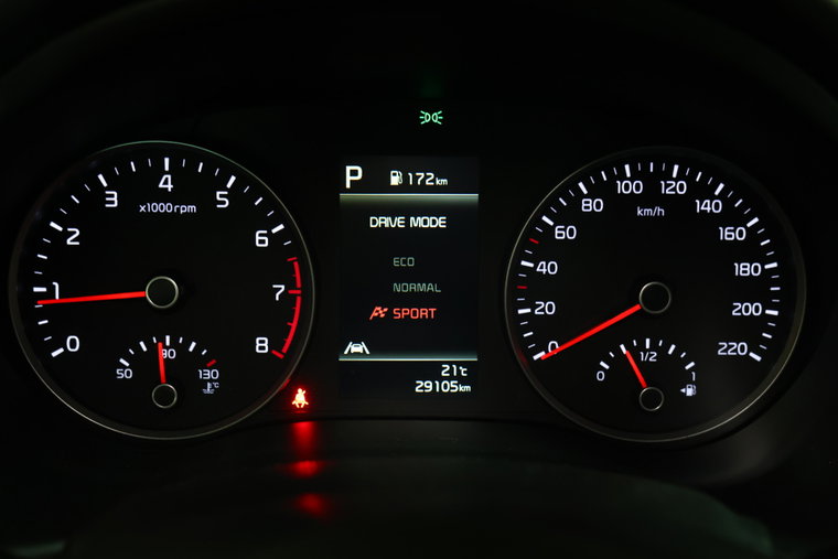 Vehicle Image 16