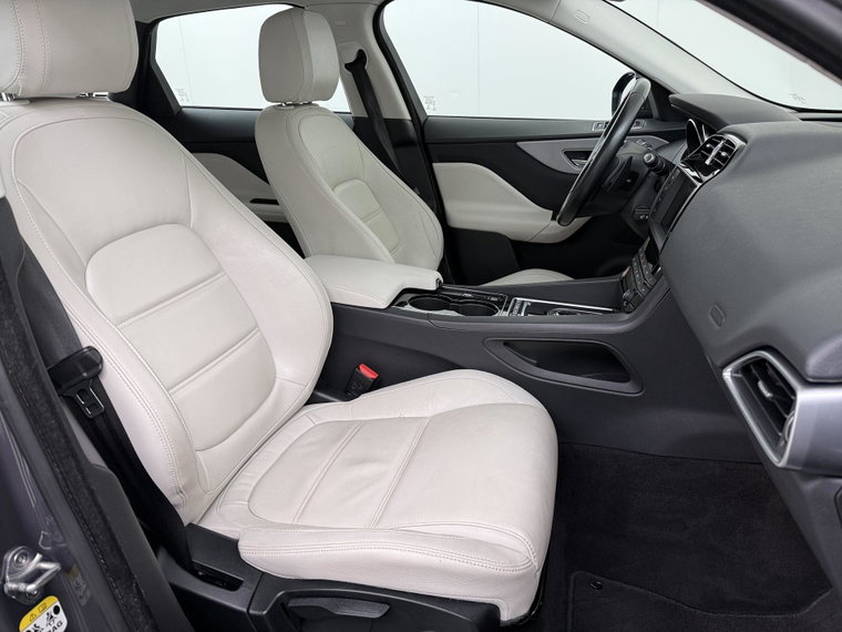 Vehicle Image 38