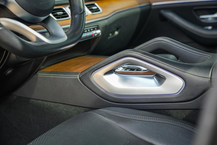 Vehicle Image 26