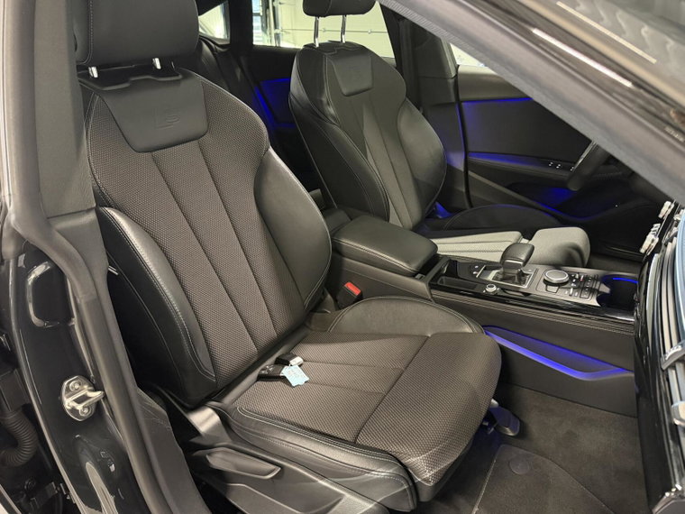 Vehicle Image 31