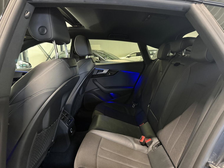 Vehicle Image 36