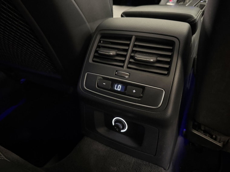 Vehicle Image 39