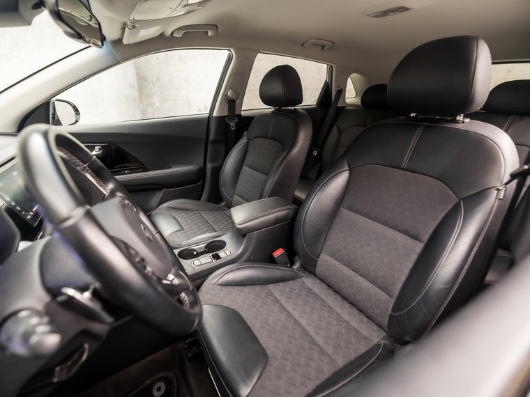 Vehicle Image 15