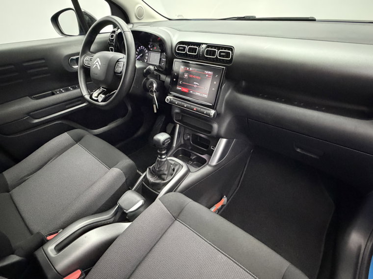 Vehicle Image 11
