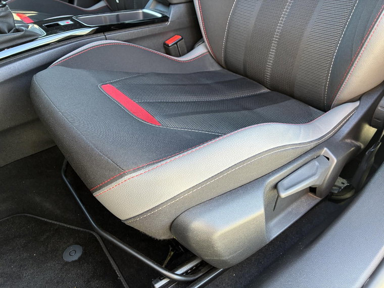 Vehicle Image 35